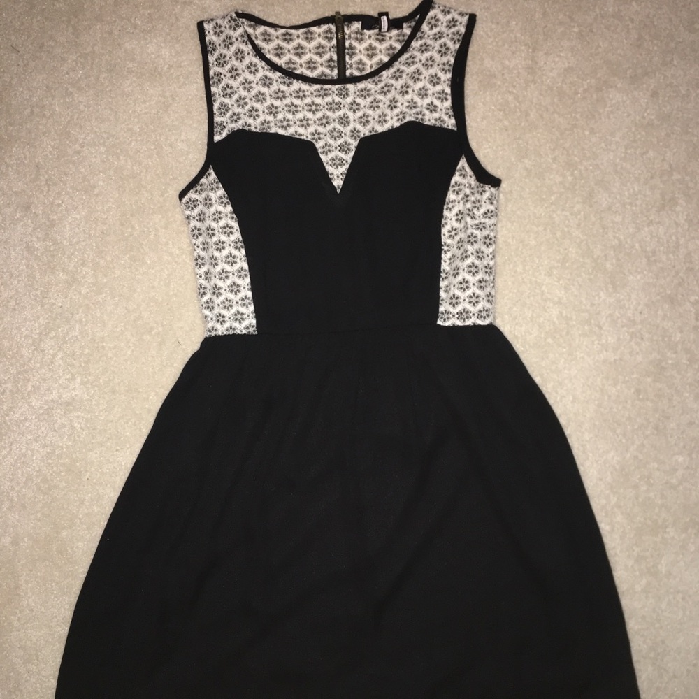 DRESS